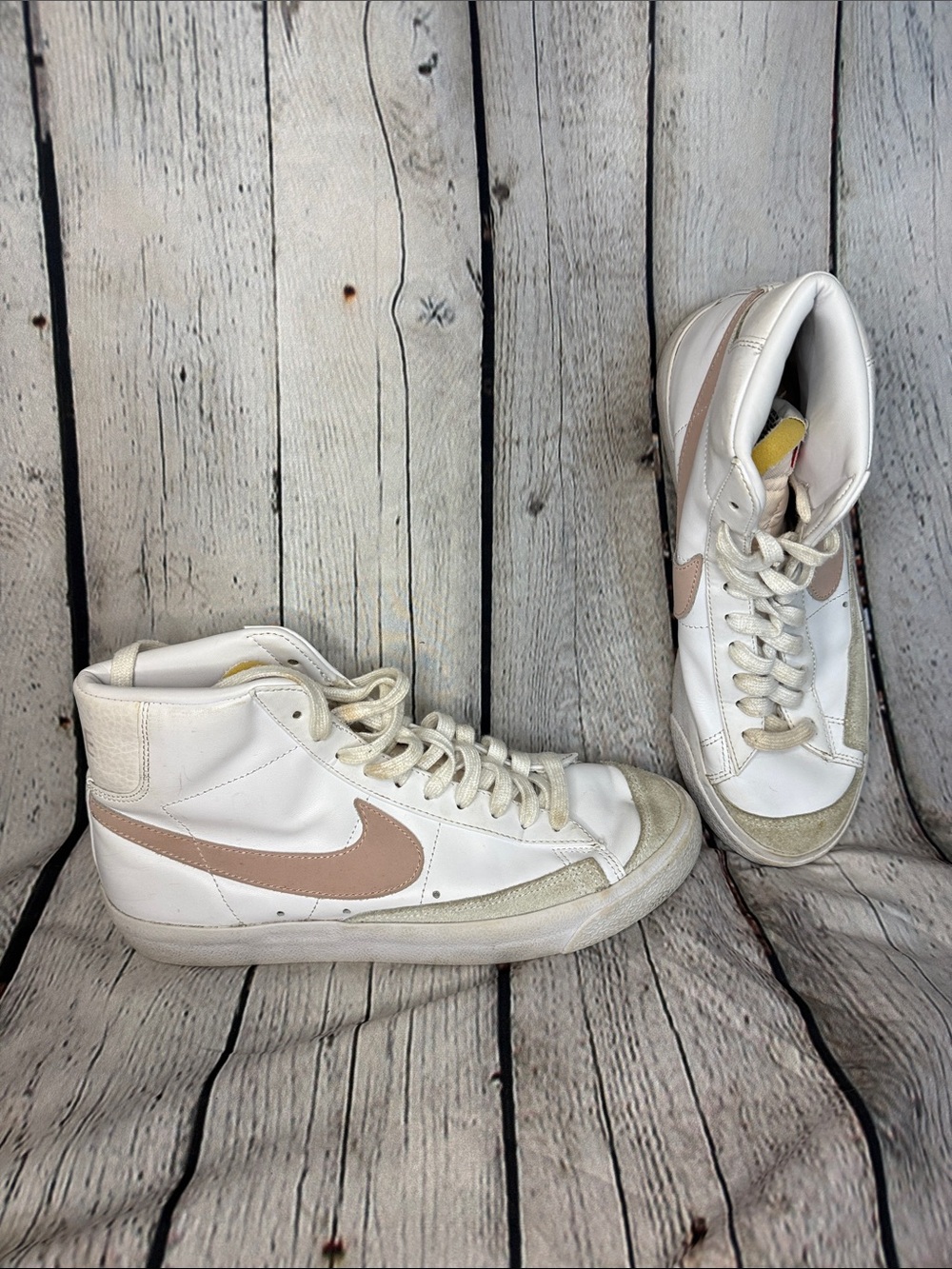 Nike Blazer Mid ‘77 Vintage white pink oxford size 9
